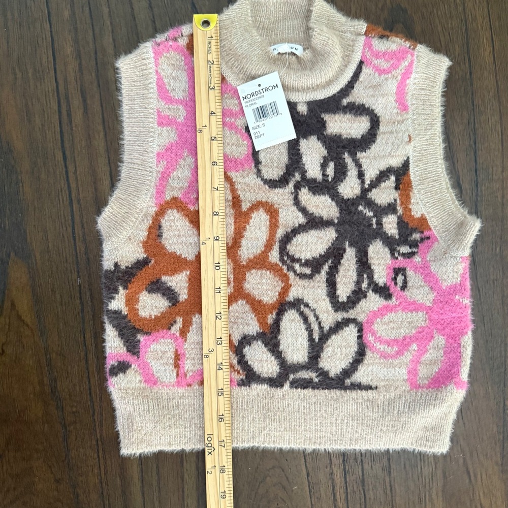 PacSun Womens Floral Fuzzy Knit Mock Neck Cropped Sweater Vest Tan Pink Sz S NEW - Picture 7 of 7